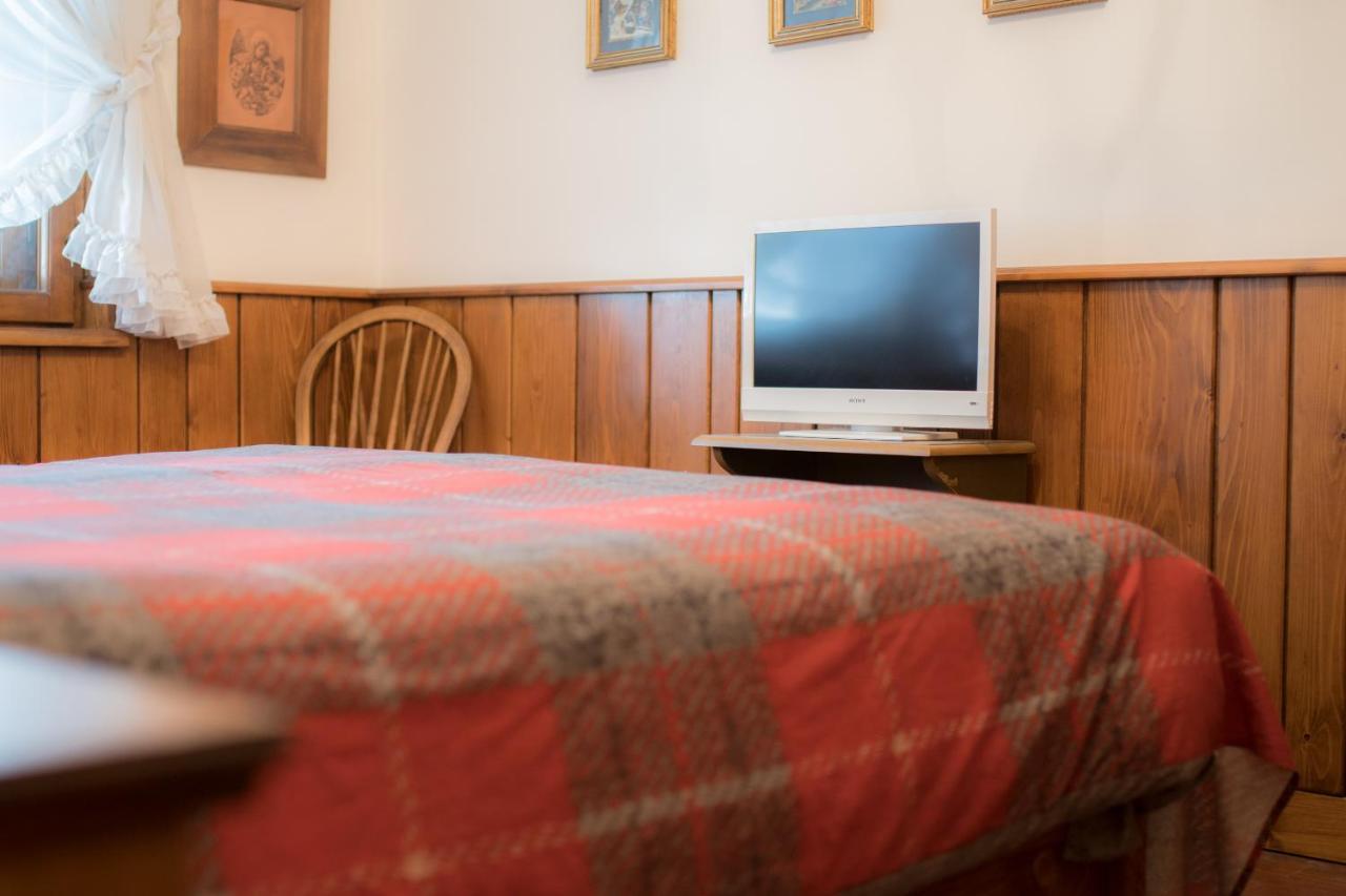 קורטינה ד'אמפזו Casa Vacanze 5 Torri מראה חיצוני תמונה