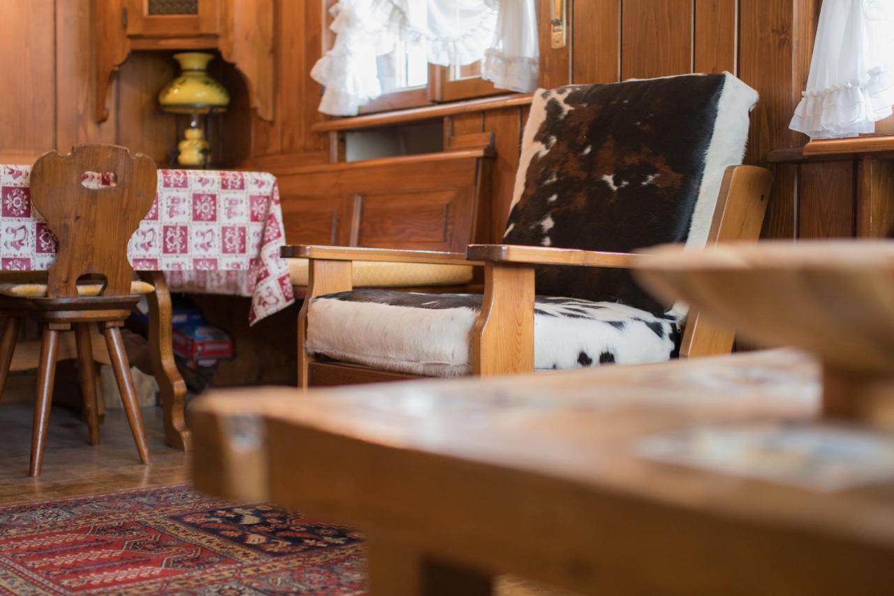 קורטינה ד'אמפזו Casa Vacanze 5 Torri מראה חיצוני תמונה